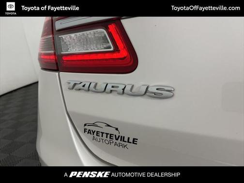2018 Ford Taurus SEL