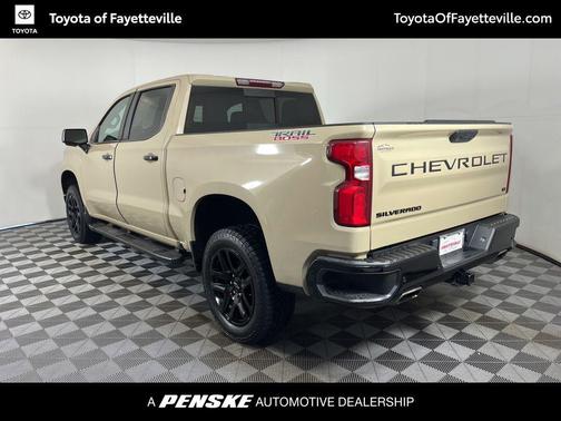 Sand Dune Metallic 2022 Chevrolet Silverado 1500 LT Trail Boss