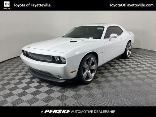 2012 Dodge Challenger SXT
