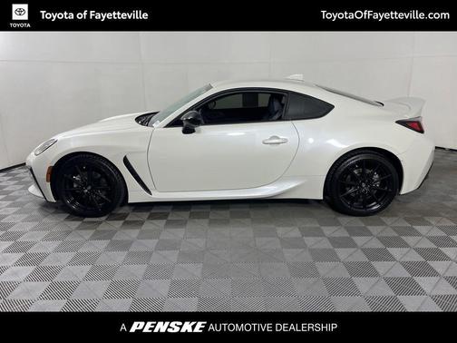 2024 Toyota GR86 Premium