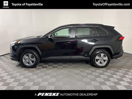 2025 Toyota RAV4 Hybrid XLE