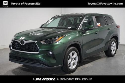 2024 Toyota Highlander LE