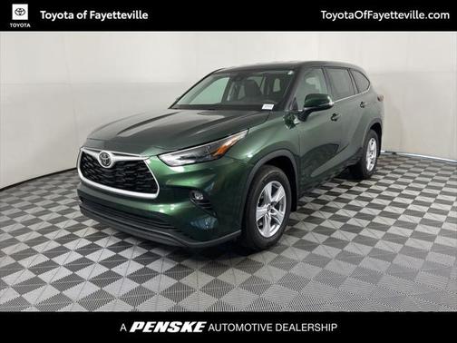 2024 Toyota Highlander LE