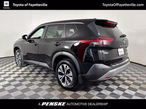 Super Black 2022 Nissan Rogue SV