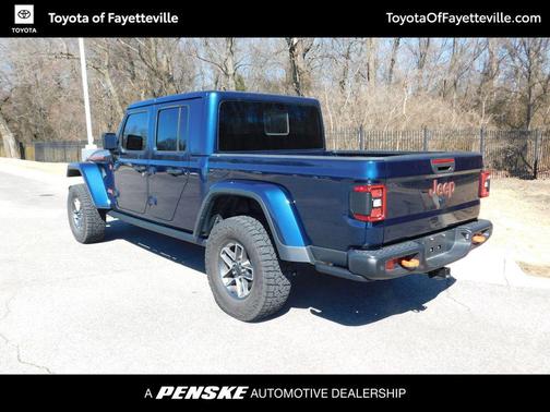 2025 Jeep Gladiator Mojave X