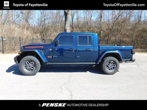 2025 Jeep Gladiator Mojave X