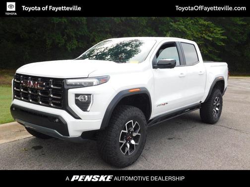 2025 GMC Canyon Base
