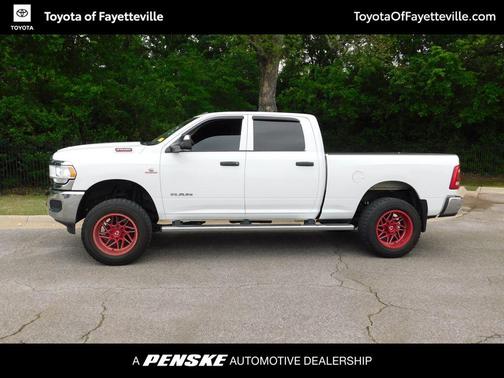 Bright White Clearcoat 2020 RAM 2500 Tradesman Crew Cab 4x4 6'4' Box