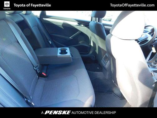 2017 Volkswagen Passat 1.8T S