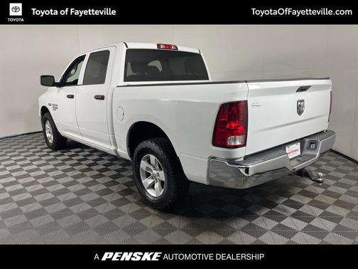Bright White Clearcoat 2022 RAM 1500 Tradesman