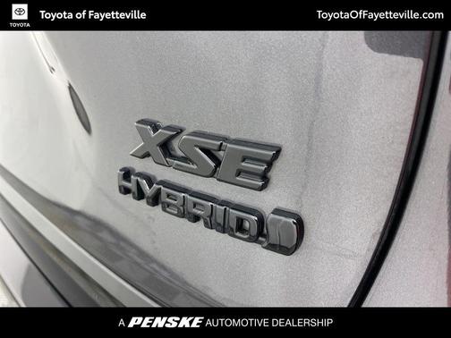 2024 Toyota RAV4 Hybrid SE