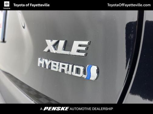 2024 Toyota RAV4 Hybrid XLE