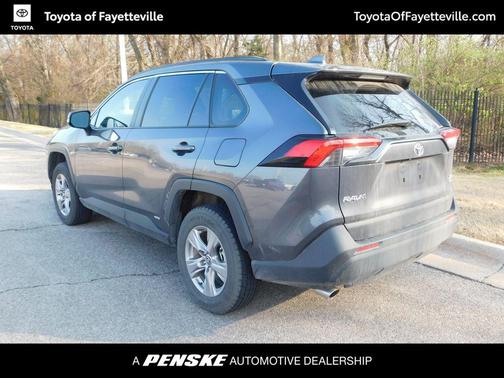 2025 Toyota RAV4 Hybrid XLE