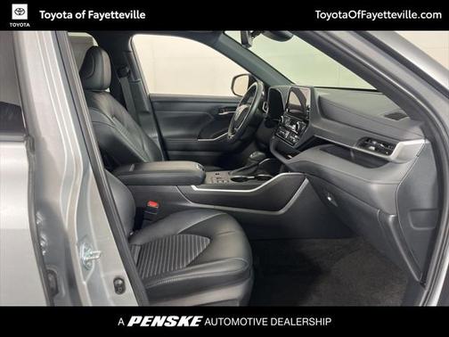 2024 Toyota Highlander XSE