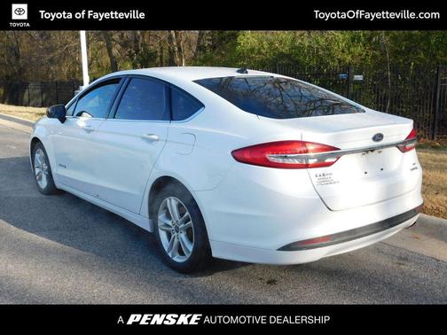 2018 Ford Fusion Hybrid SE
