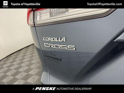 2024 Toyota Corolla Cross LE
