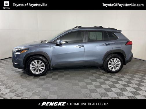 2024 Toyota Corolla Cross LE