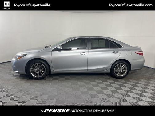 Celestial Silver Metallic 2017 Toyota Camry SE