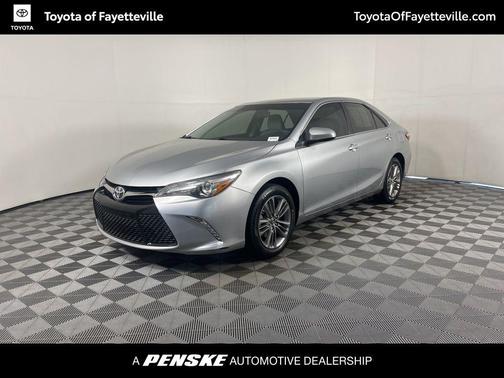 Celestial Silver Metallic 2017 Toyota Camry SE