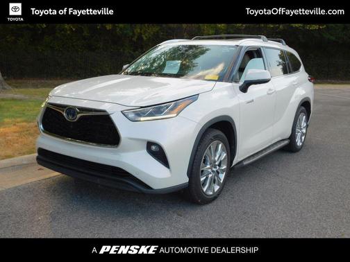 Blizzard Pearl 2021 Toyota Highlander Hybrid Limited