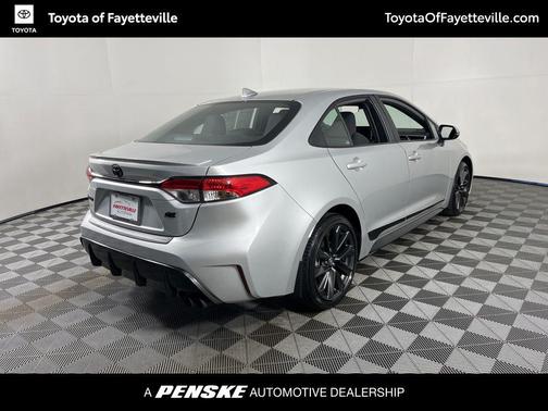 Classic Silver Metallic 2024 Toyota Corolla SE