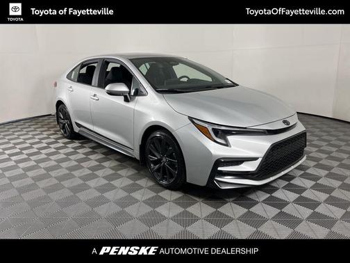 Classic Silver Metallic 2024 Toyota Corolla SE