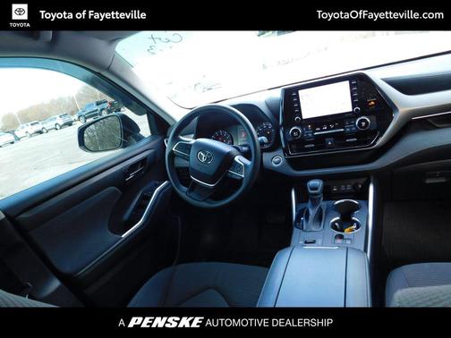 2022 Toyota Highlander L