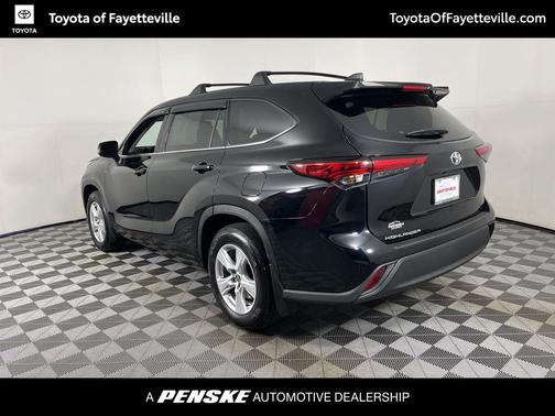 2022 Toyota Highlander L