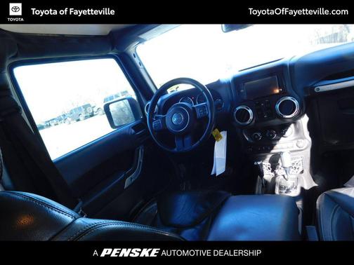 2013 Jeep Wrangler Unlimited Sahara