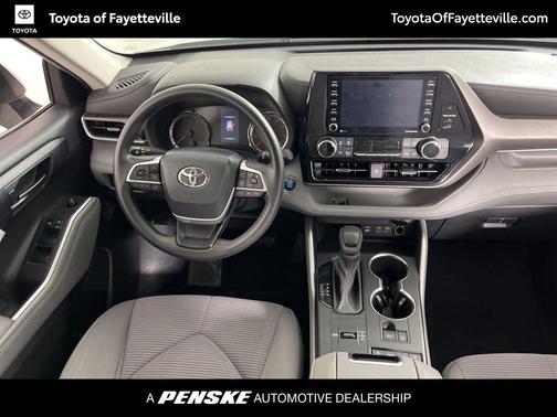 2022 Toyota Highlander L