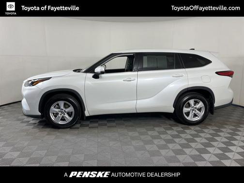 2022 Toyota Highlander L