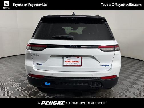 2022 Jeep Grand Cherokee 4xe Trailhawk