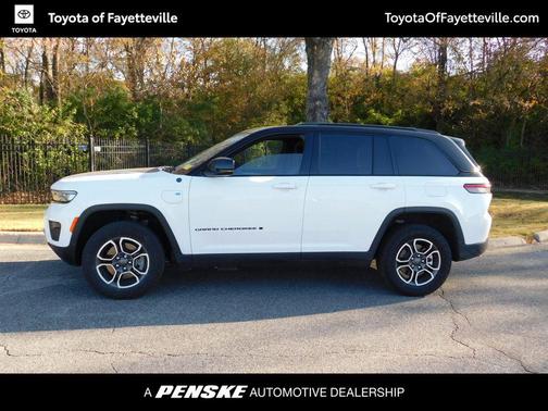 2022 Jeep Grand Cherokee 4xe Trailhawk
