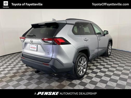 2022 Toyota RAV4 XLE Premium