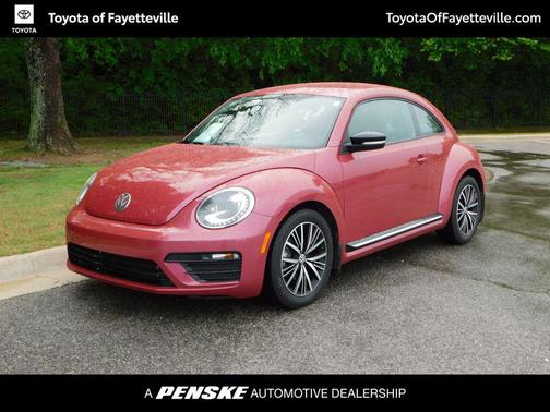 Fresh Fuchsia Metallic 2017 Volkswagen Beetle #PinkBeetle
