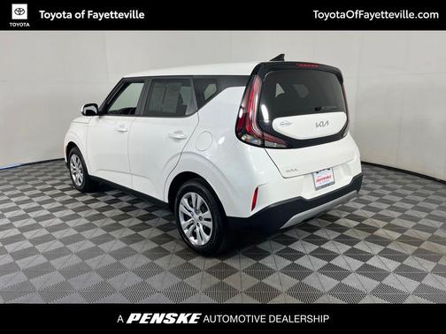 Snow White Pearl 2025 Kia Soul LX