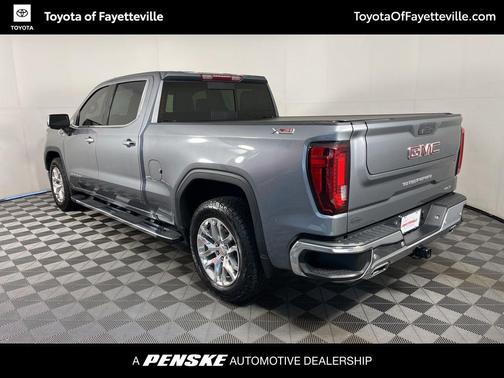 2022 GMC Sierra 1500 SLT
