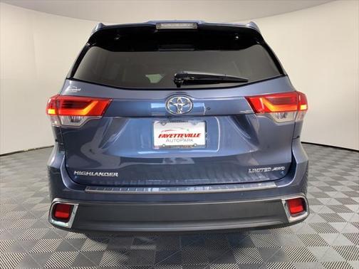 2017 Toyota Highlander Limited