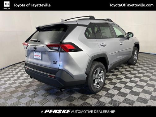 2025 Toyota RAV4 Hybrid XLE