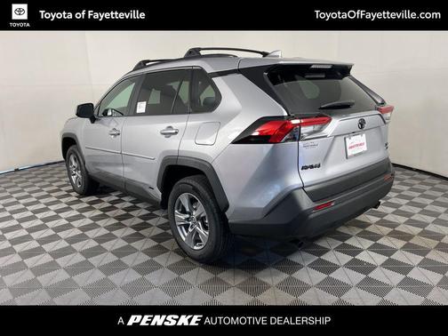 2025 Toyota RAV4 Hybrid XLE