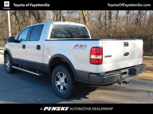 2005 Ford F-150 XLT SuperCrew