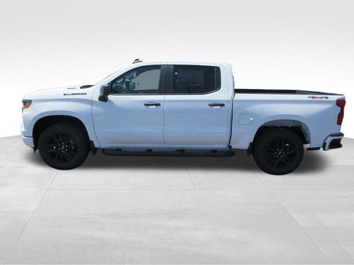 Summit White 2026 Chevrolet Silverado 1500 Custom
