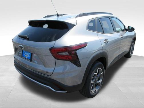 Sterling Gray Metallic 2026 Chevrolet Trax LT