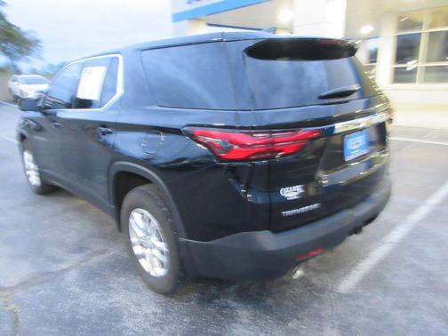 2022 Chevrolet Traverse LS