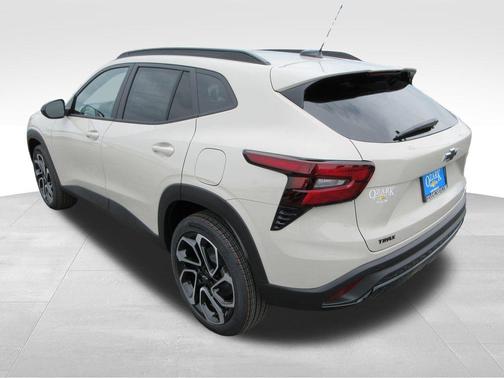 White Sand 2026 Chevrolet Trax 2RS