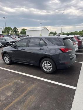 Gray 2022 Chevrolet Equinox LS