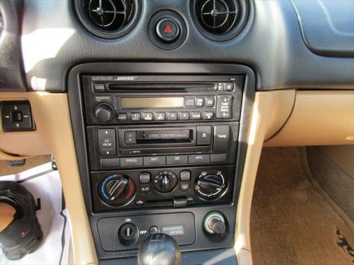 1999 Mazda MX-5 Miata Base