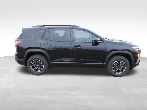 Mosaic Black Metallic 2026 Chevrolet Equinox ACTIV