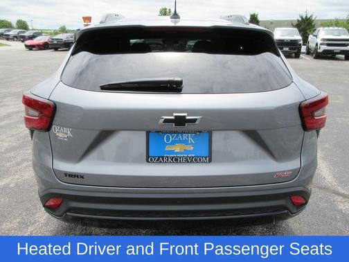 Sterling Gray Metallic 2025 Chevrolet Trax 2RS