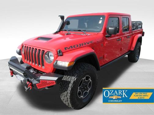 Firecracker Red Clearcoat 2021 Jeep Gladiator Mojave